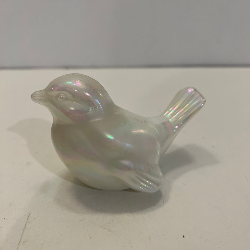 Vtg FENTON Hand Blown Iiridescent Signed Dove Love Bird Figurine